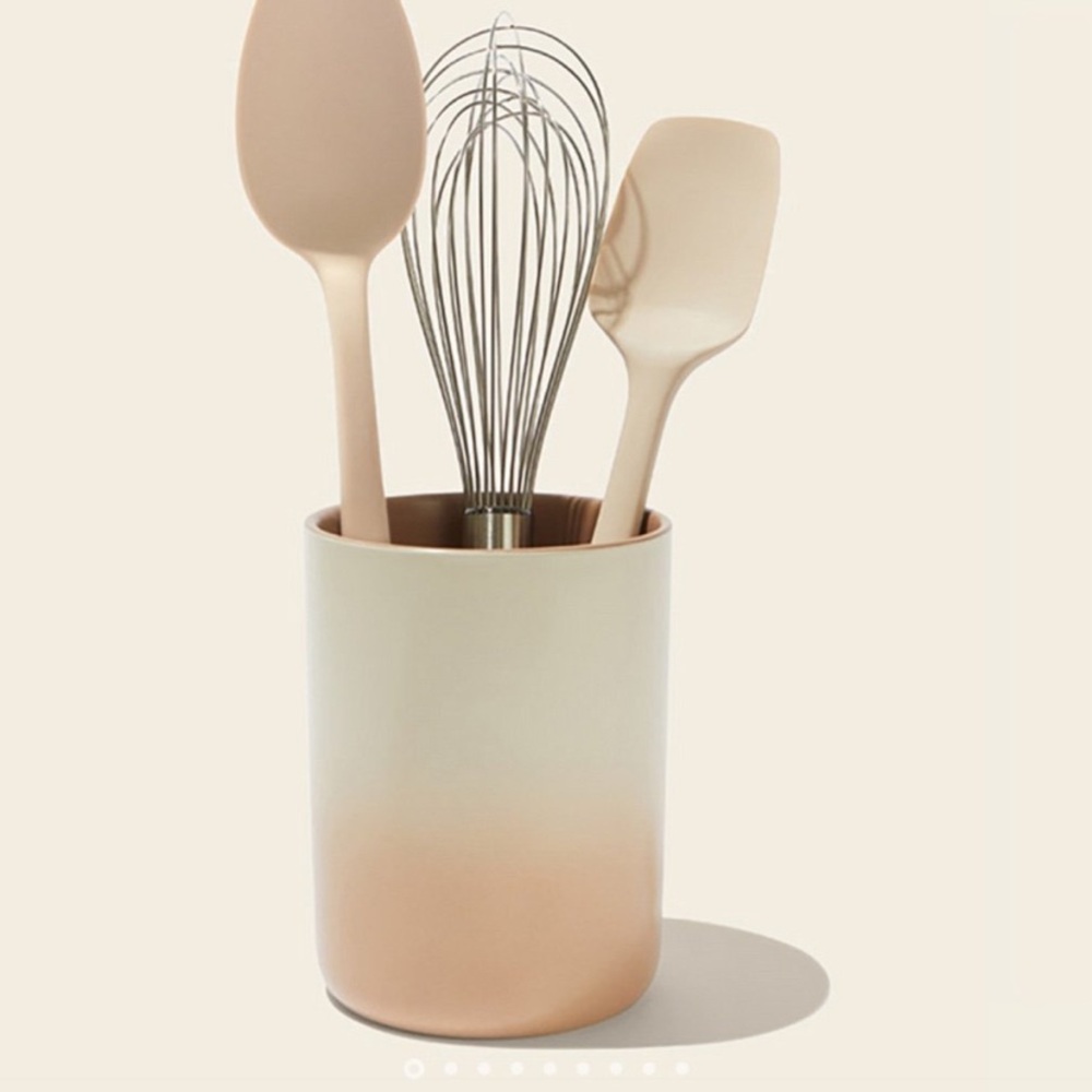 FabFitFun GIR Elegant Cream and Tan Kitchen Utensil 4‎ Piece Set